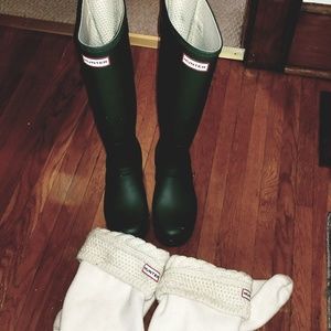 Hunter rain boots tall, with knit sock